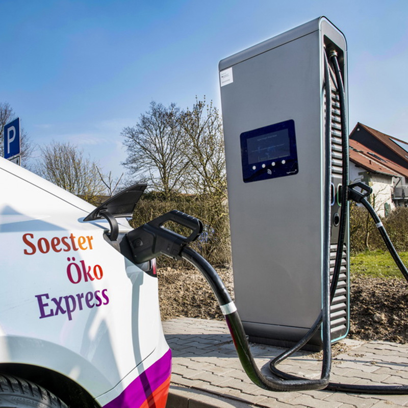 Chance für Wachstum – der Glasfaserausbau der Stadtwerke Soest bietet für Geschäfts- und Gewerbekunden in der digitalen Kommunikation ganz neue Möglichkeiten.. Bild: © xiaoliangge - stock.adobe.com