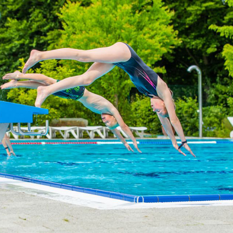 Nicht nur im Sommer ein Hochgenuss – AquaFun und AquaSpa sind Bade- und Saunawelten zum Zungeschnalzen. Nicht zuletzt deshalb besuchen jährlich durchschnittlich rund 320.000 Gäste die Angebote. Bilder: © AquaFun/AquaSpa