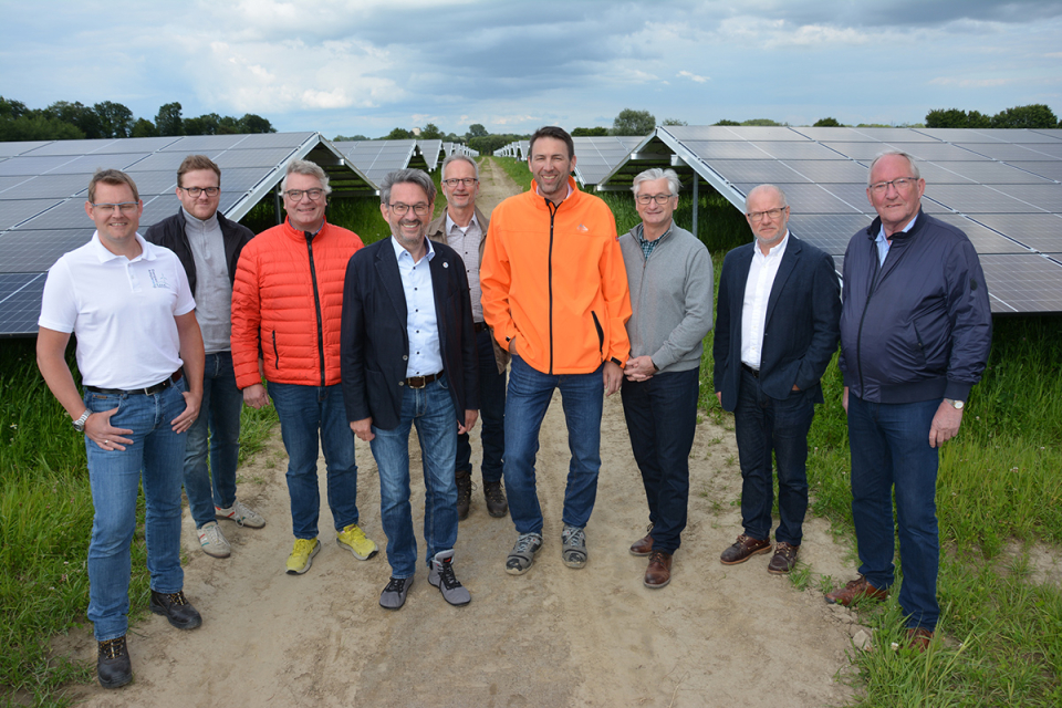 PV Freifläche Hattrop – Das erfolgreiche Team hinter dem Projekt. Bild: © Stadtwerke Soest