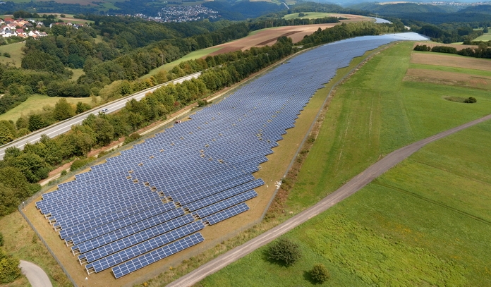 Mit einer Gesamtleistung von 14 MegawattPeak die bislang größte PV-Anlage im Gemeinschaftsportfolio der TEE.