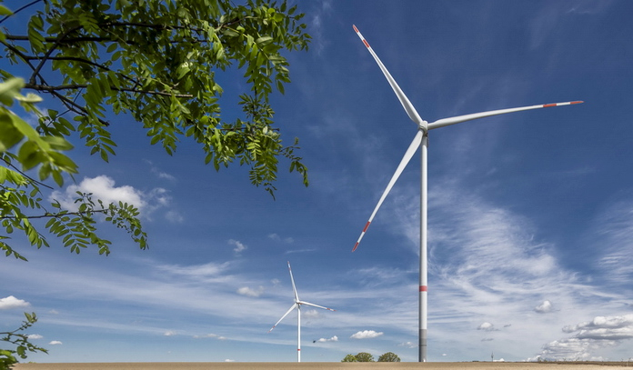 Die Stadtwerke Soest bauen ihr Windportfolio im hohen Norden aus. Gemeinsam mit der Trianel Erneuerbare Energien GmbH & Co. KG (TEE) realisieren sie im Landkreis Plön einen neuen Windpark. Er wird über insgesamt 45,6 Megawatt Leistung verfügen. 