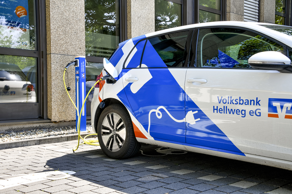 Ladeinfrastruktur – für Unternehmen. Bild: © SWS